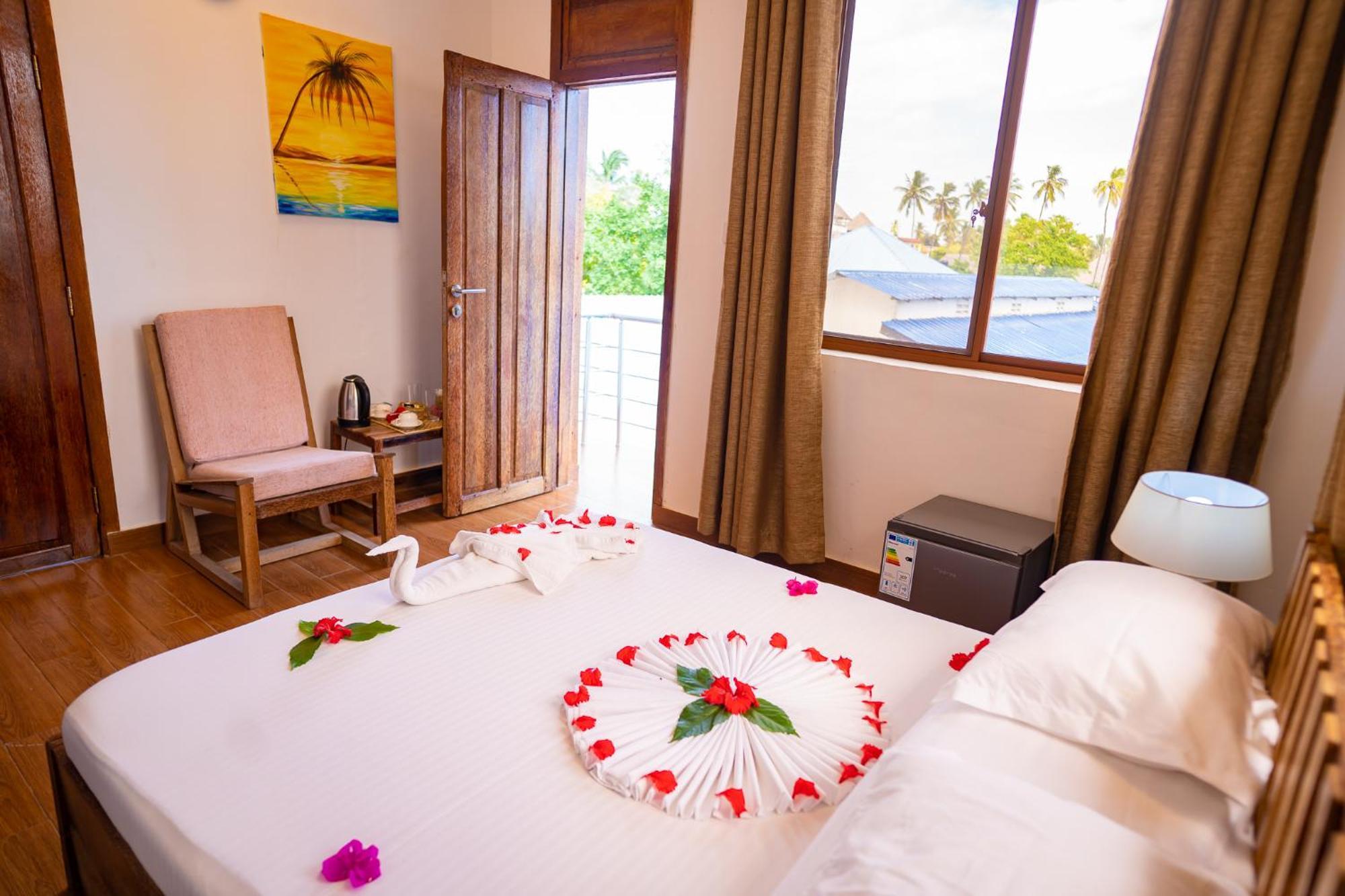 Aurora Beach Hotel Nungwi Extérieur photo